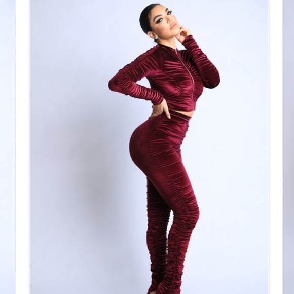 Womens dresses/sets - Picture 5 of 6